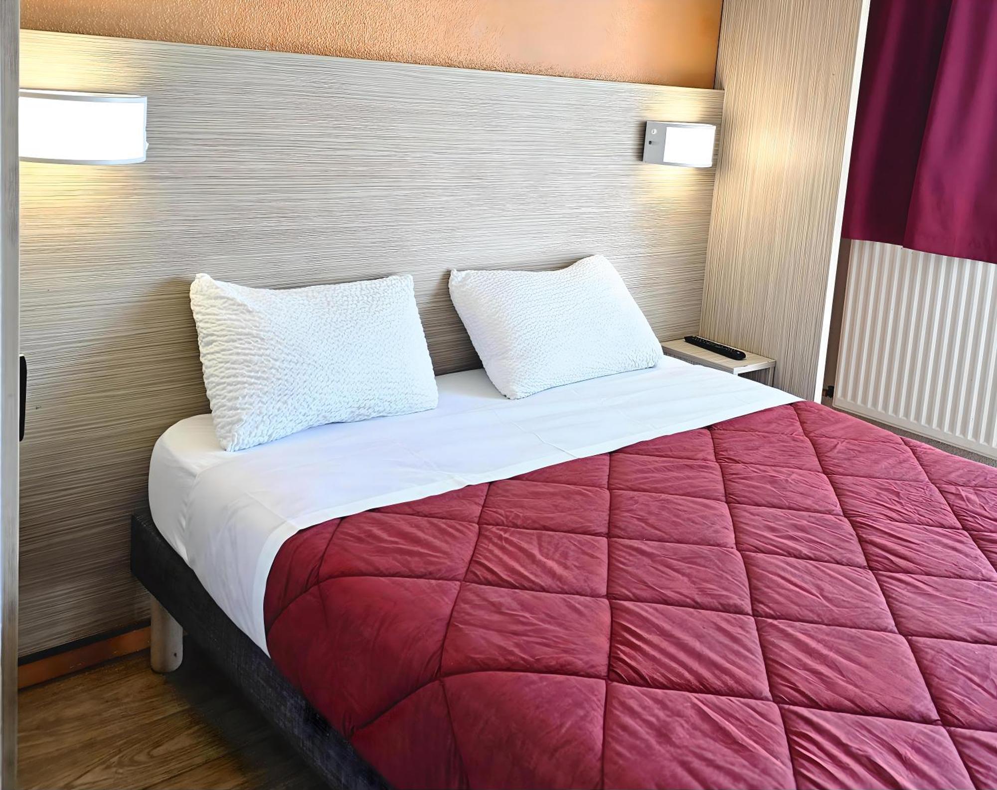 Premiere Classe Ouest Hotel *